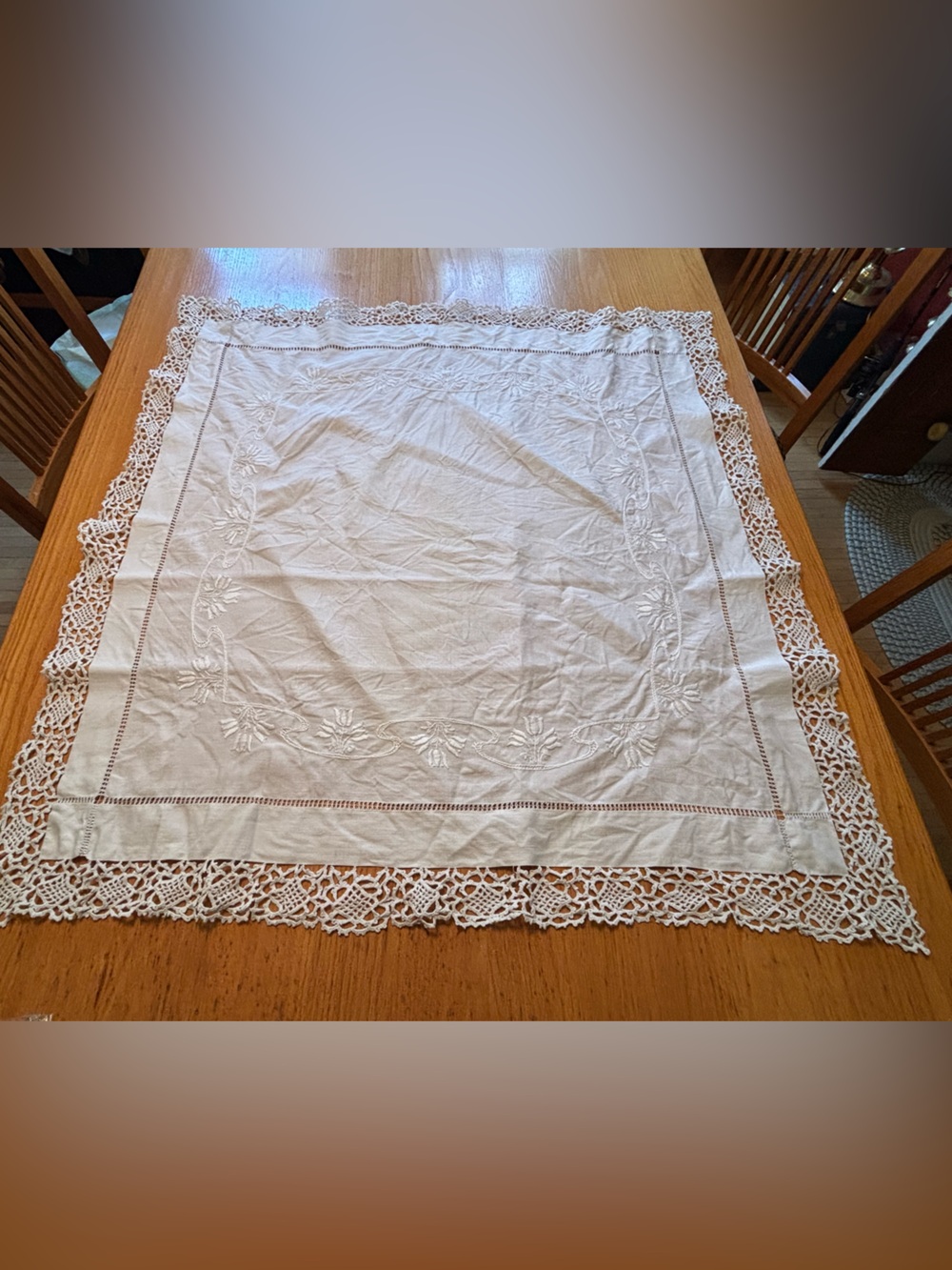 Beautiful Vintage Lace Tablecloth 37” X 37”